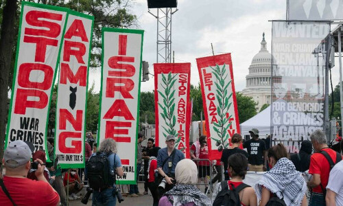 Thousands protest Netanyahu outside US Capitol