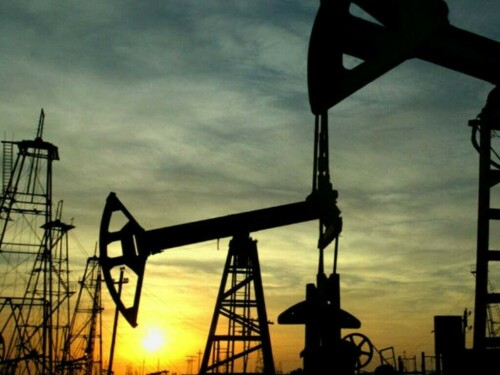 Brent, US crude futures fall on sagging China demand