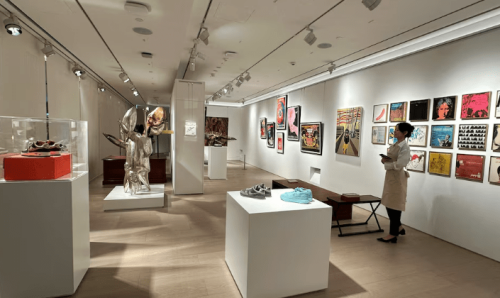 Sotheby&rsquo;s bets on Chinese spending with Hong Kong retail outlet