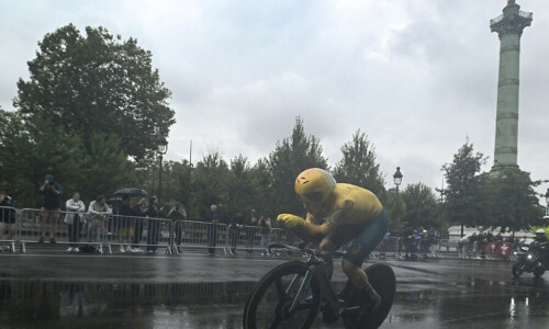 Australia&rsquo;s Brown defies rain for Olympic time-trial gold