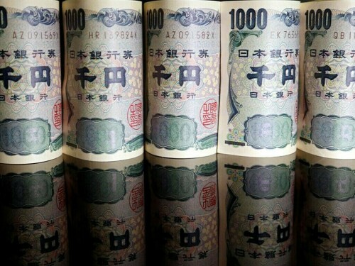 Yen rises as Middle East tension exposes fragile sentiment