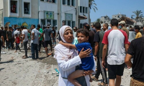 As fighting rages, displaced Gazans struggle with disease and lack of shelter