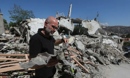 Lebanon says four Syrians killed in Israeli strike on south