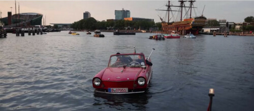 It&rsquo;s a fish, it&rsquo;s a boat? Amphibious vehicles glide through Amsterdam&rsquo;s canals