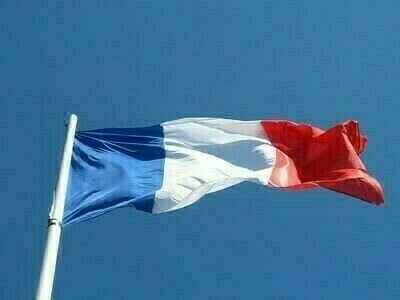 France invites its citizens to leave Lebanon due to military risks