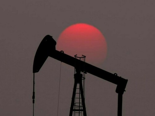Oil dips as demand concerns outweigh Middle East supply fears