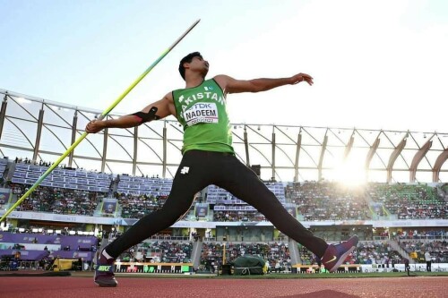 Celebrities cheer for Arshad Nadeem as Pakistan hunts first Olympic medal in 32 years
