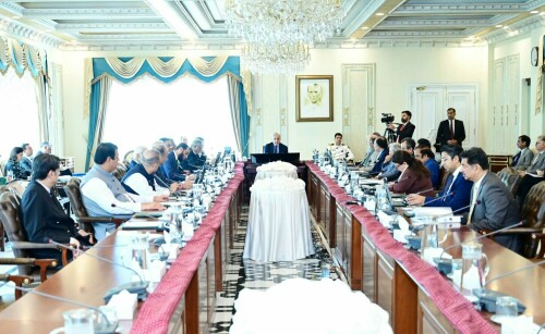 وفاقی کابینہ نے نجکاری کمیشن کے بورڈ ممبران کی تعداد 11 کردی