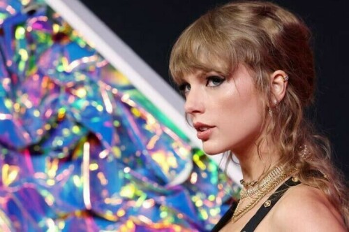 Taylor Swift returns to stage in London after Vienna concert plot