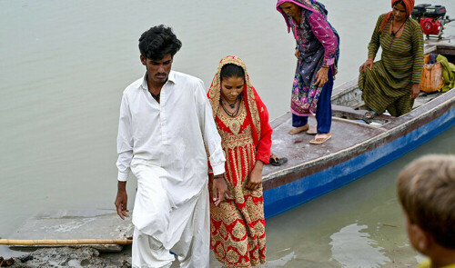 ‘Monsoon brides’: extreme weather fuels Pakistan child marriages ‘Monsoon brides’: extreme weather fuels Pakistan child marriages