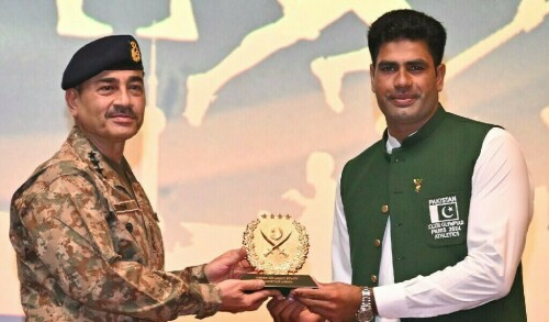 آرمی چیف کی پیرس اولمپکس میں ارشد ندیم کی شاندار کامیابی کی تعریف