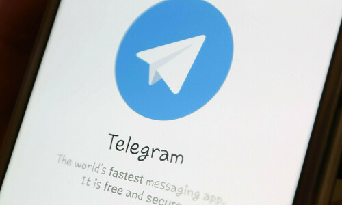 Russia blames cyberattack over Telegram, WhatsApp outage