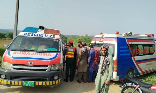 2 children killed, 5 injured as gunmen target school van in Attock, Punjab