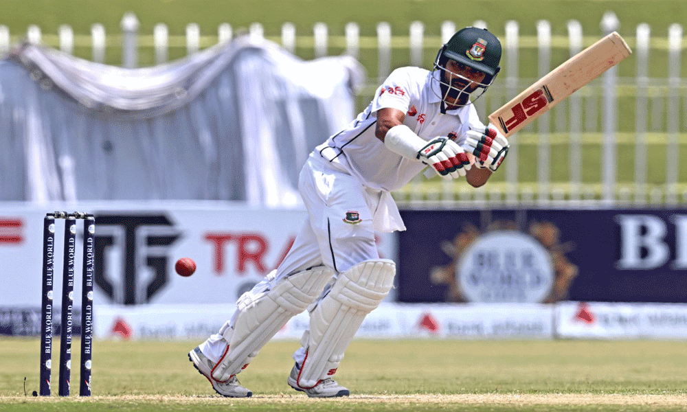 Shadman anchors Bangladesh&rsquo;s good show in first Pakistan Test