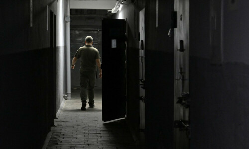 Russia, Ukraine exchange 230 prisoners of war