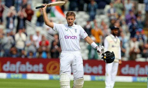 &lsquo;Grandad&rsquo; Root still feels like &lsquo;Peter Pan&rsquo; in new-look England side