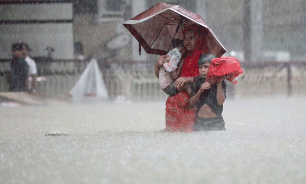 Monsoon floods in India&rsquo;s Gujarat kill at least 28 people