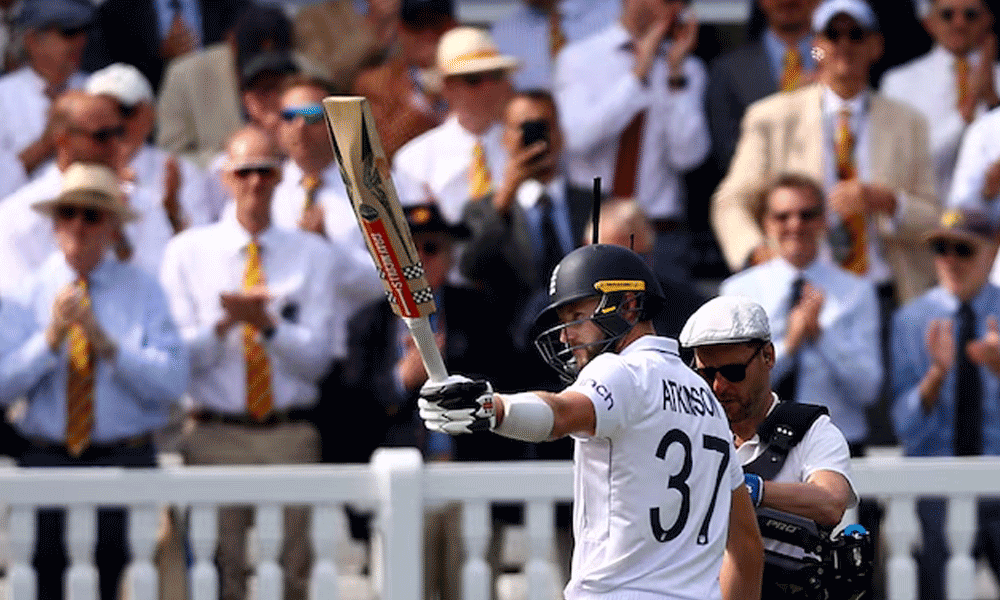 Atkinson&rsquo;s maiden century takes England to 427 all out against Sri Lanka in second Test
