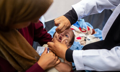 Health official says polio vaccine campaign begins in war-torn Gaza