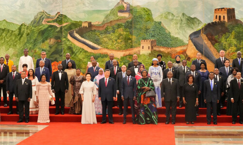 Xi hosts two dozen African leaders at China&rsquo;s biggest summit in years