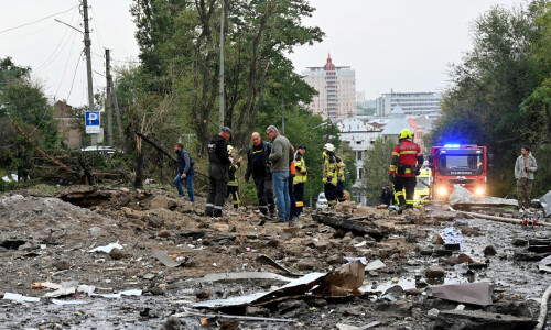 One killed, dozens wounded in Russian strikes on Ukraine One killed, dozens wounded in Russian strikes on Ukraine