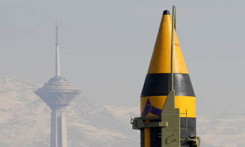 US steps up sanctions over Iran missile deliveries to Russia