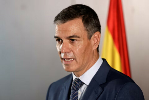 EU, China should build bridges, avoid trade war, says Spanish prime minister