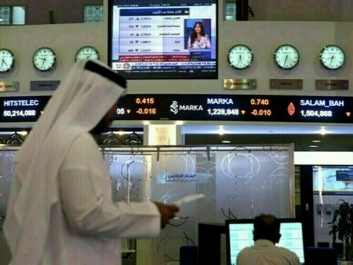 Major Gulf markets in red on weak oil, US data in focus