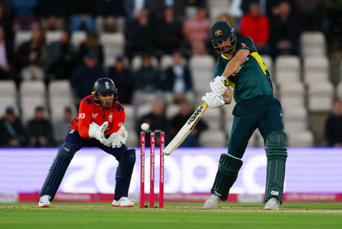 Travis Head lets rip to fire Australia to easy T20 win over England