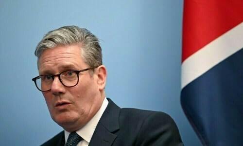 UK PM Starmer meets Italy&rsquo;s Meloni for illegal immigration talks