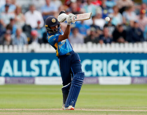 Sri Lanka recall batsman Fernando for New Zealand series