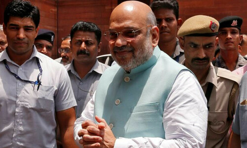 India in talks with ethnic groups clashing in Manipur state
