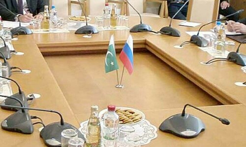 پاکستان مغرب کا دباؤ مسترد کردے، روس