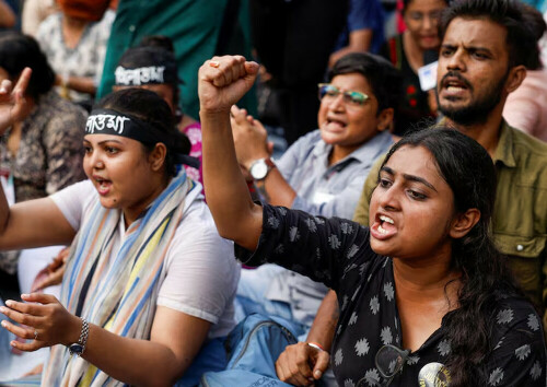 Striking Indian doctors set to resume essential services