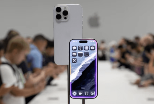 Starting from AED4,299: Apple craze in Dubai as iPhone 16 goes on sale Starting from AED4,299: Apple craze in Dubai as iPhone 16 goes on sale