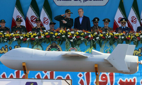 بڑھتی ہوئی کشیدگی کے درمیان ایران نے نئے ڈرون اور میزائل کی رونمائی کر دی