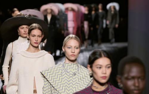 Musical chairs at top as Paris Fashion Week starts Musical chairs at top as Paris Fashion Week starts