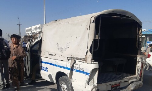 At least 12 including cops injured in Quetta blast targeting police van