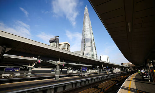 UK police investigating Islamophobic hack of Wi-Fi at train stations