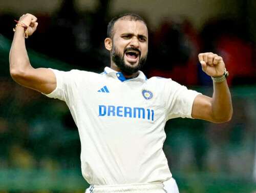 Bad weather spoils day one of India-Bangladesh Test
