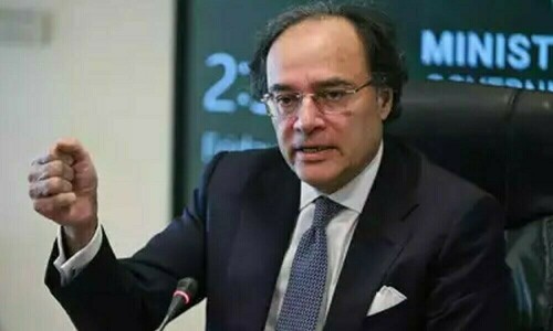 وزیر خزانہ کا افراط زر میں کمی پر اطمینان کا اظہار