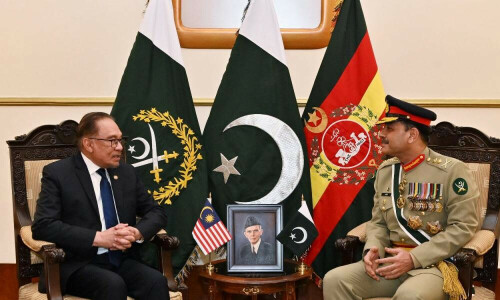 COAS Munir, Malaysian PM Ibrahim discuss regional security, defence cooperation