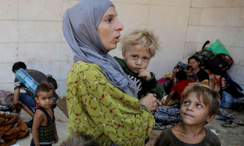 Most of Lebanon&rsquo;s displacement shelters are full, UN says