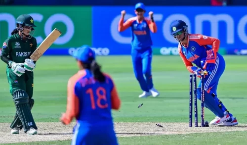 Women&rsquo;s T20 World Cup: India beat Pakistan by 6 wickets