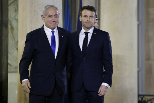 Israel&rsquo;s Netanyahu tells Macron Hezbollah fight aims to &lsquo;bring stability&rsquo; in region