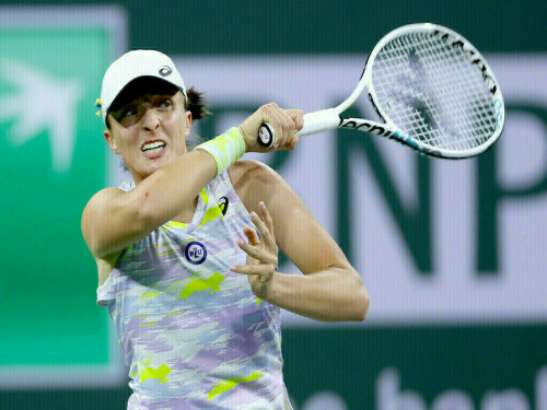 ‘Second family’: tennis stars hunt winning formula with new coaches ‘Second family’: tennis stars hunt winning formula with new coaches