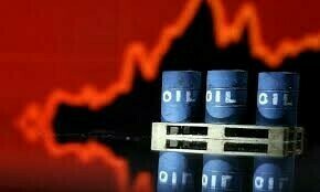 Oil falls as swelling US supply counters Middle East and hurricane risks