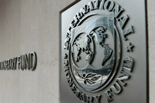 IMF flags risks to Pakistan&rsquo;s repayment capacity