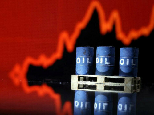 Oil on track for weekly climb on potential Mideast supply disruption