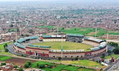پی سی بی نے تیسرا ٹیسٹ راولپنڈی سے باہر منتقل کرنے کی افواہوں کی تردید کردی